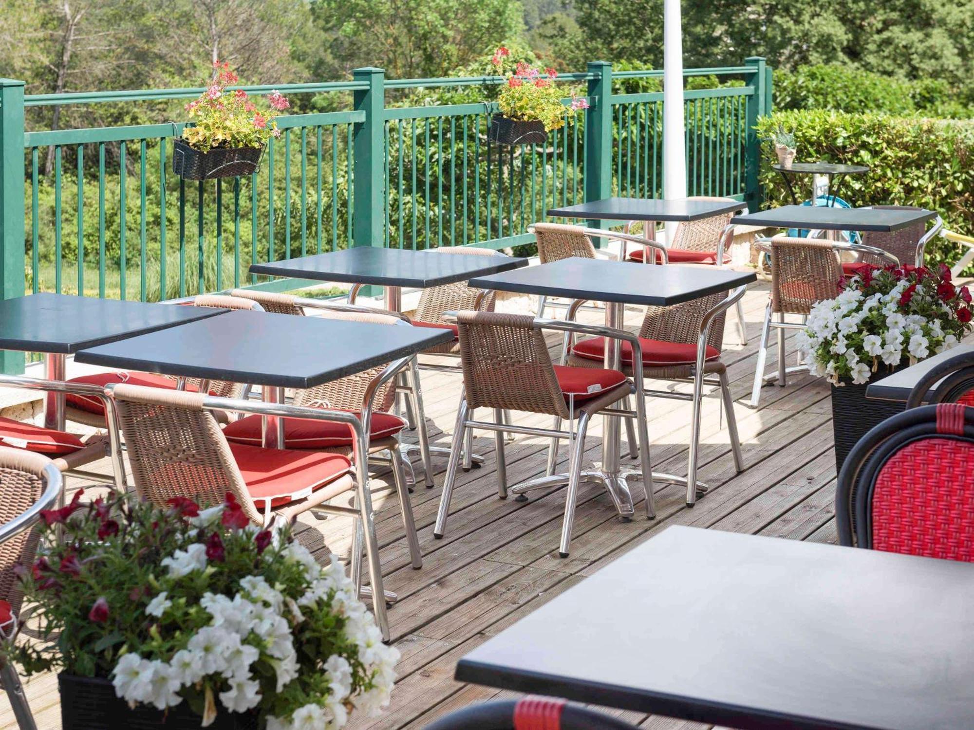 Hotel Ibis Antibes Sophia-Antipolis Valbonne Exterior foto
