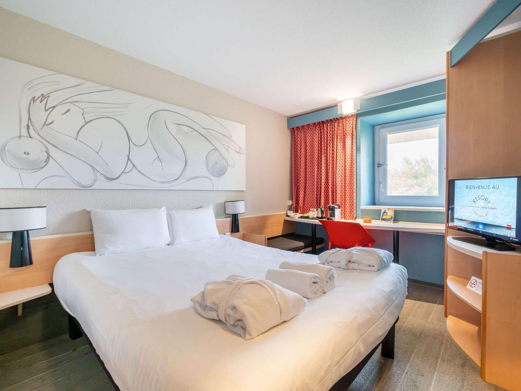 Hotel Ibis Antibes Sophia-Antipolis Valbonne Exterior foto
